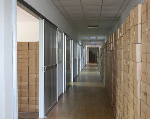 電動(dòng)無(wú)極布防火卷簾門